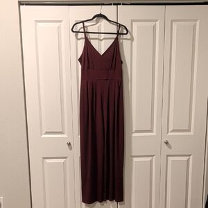 Elegant Burgundy Maxi Dress